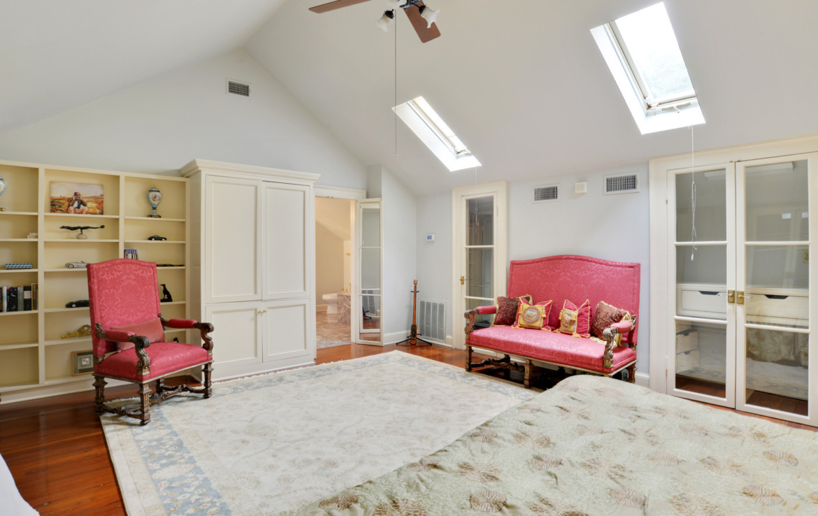 Furnished bedroom