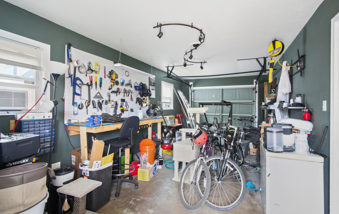 garage with grey walls