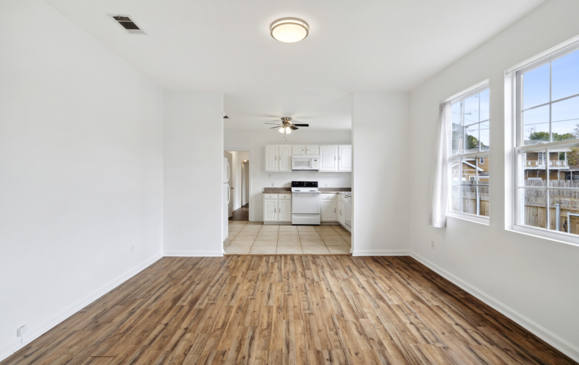 4901 Marigny kitchen w/ white appliances, tile floor