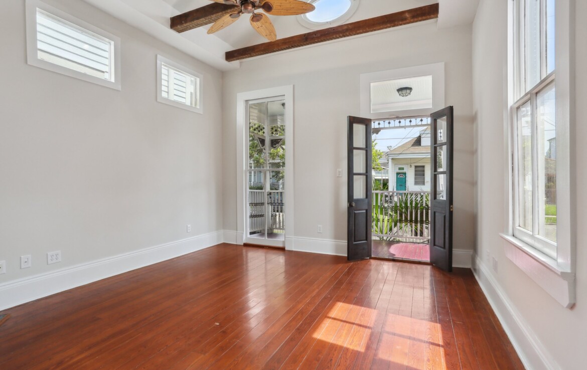 014-living-room-french-doors-floor-to-ceiling-windows