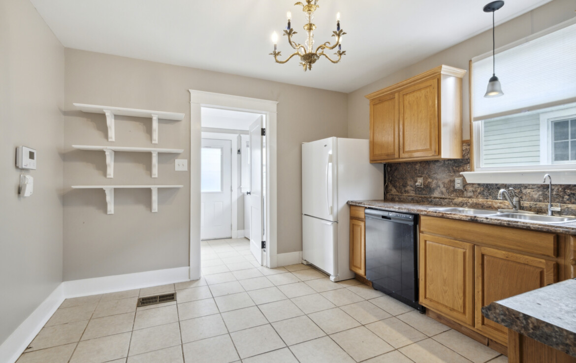 MLS-10-unit-two-kitchen