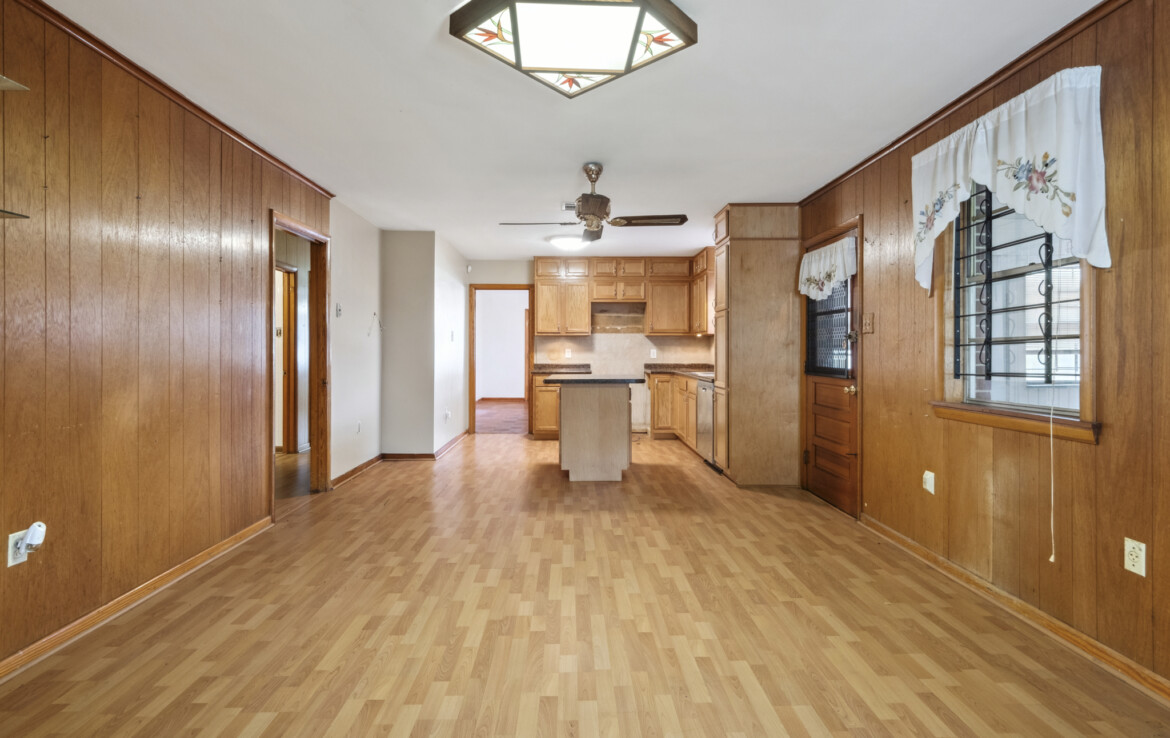 MLS-7-kitchen-dining-room