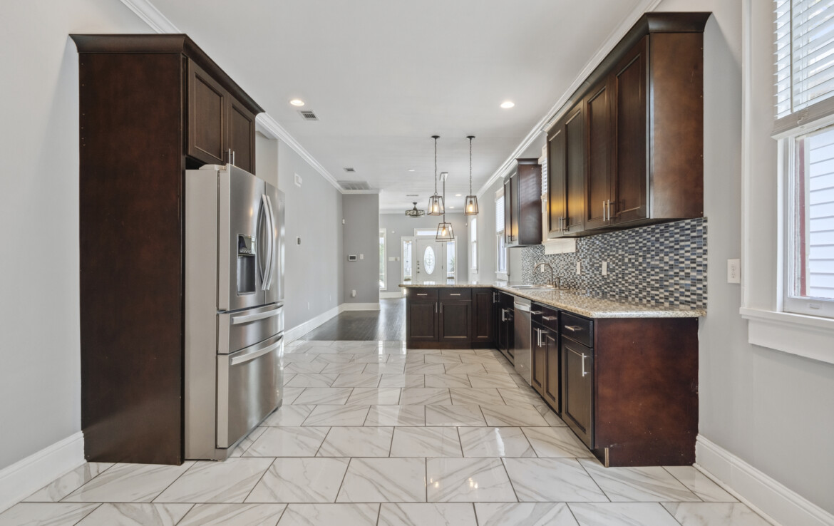 stainelss-steel-kitchen