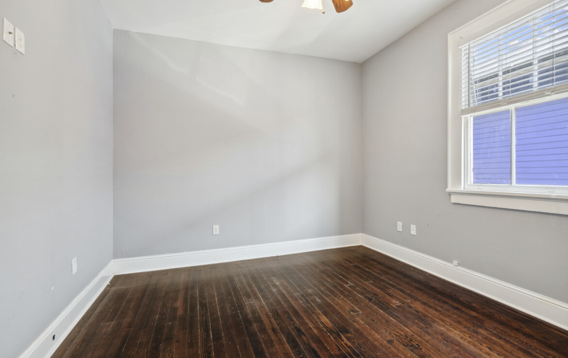 bedroom-second-hardwood