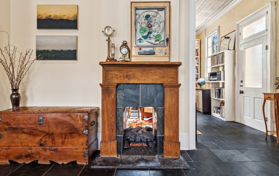 MLS-10-fireplace-double-sided