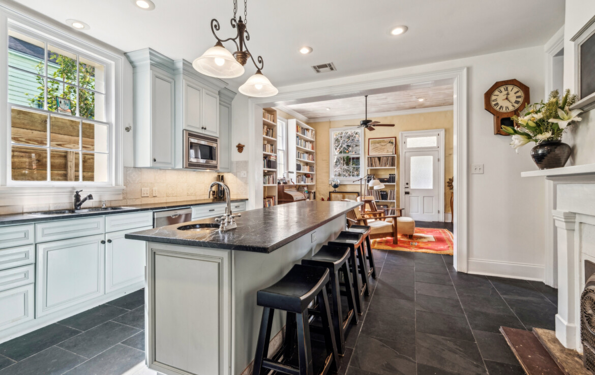 MLS-14-kitchen-view-of-library