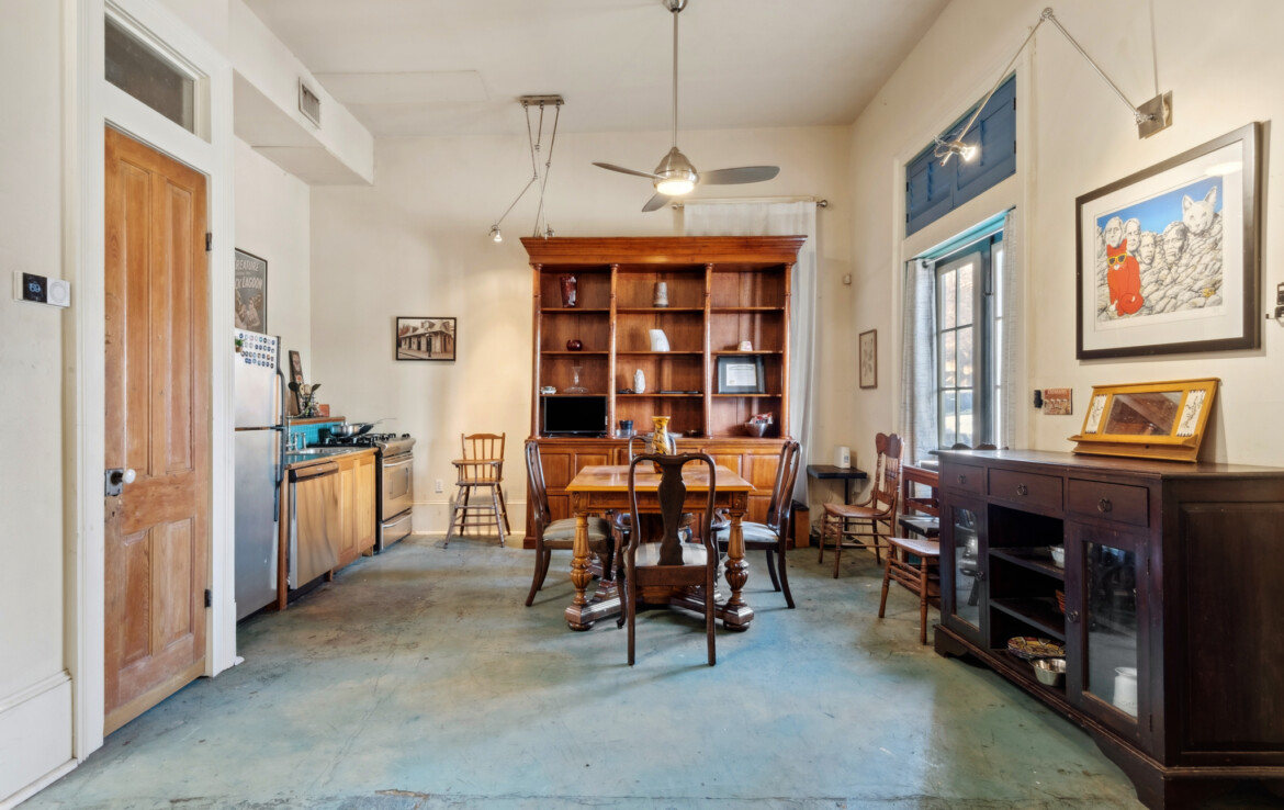 MLS-3-Dining-room-kitchen