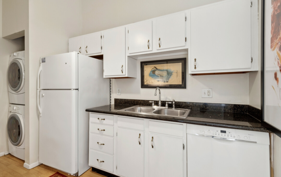 Kitchen and laundry area