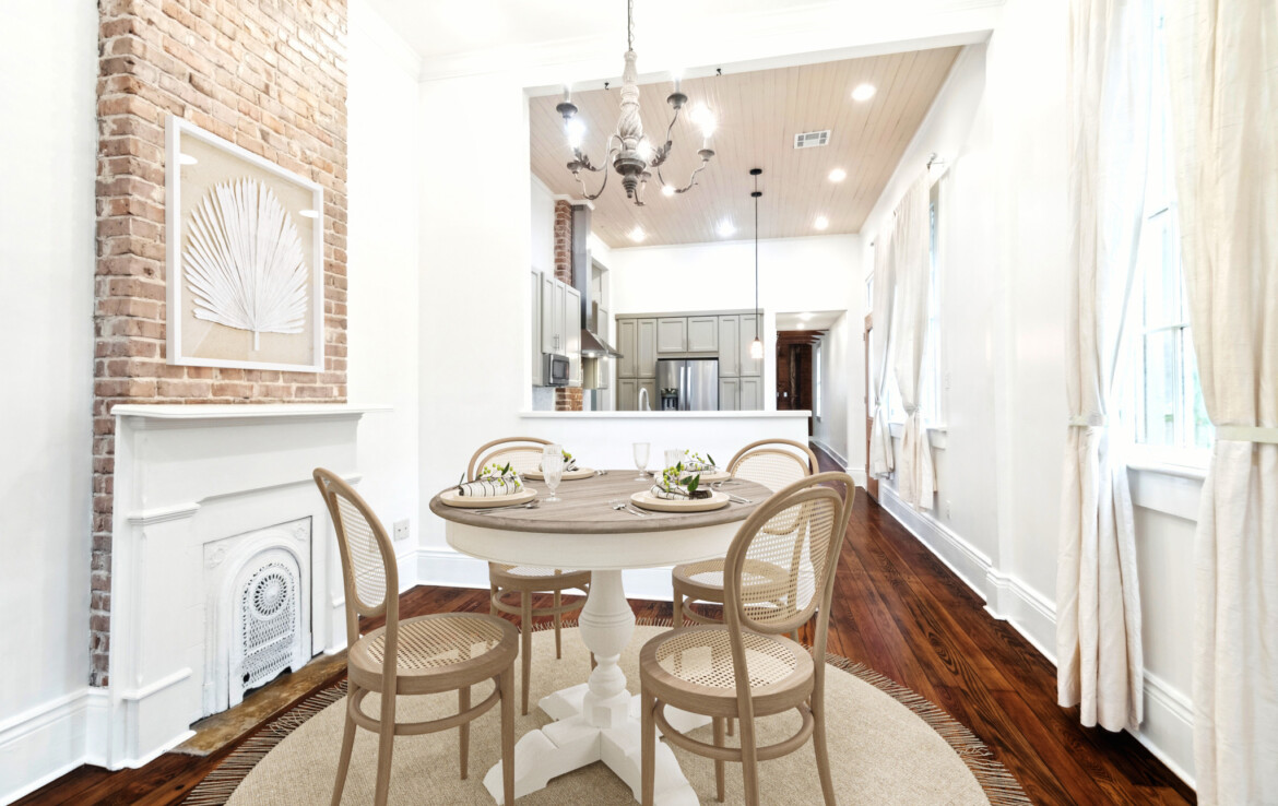 Virtually staged dining room