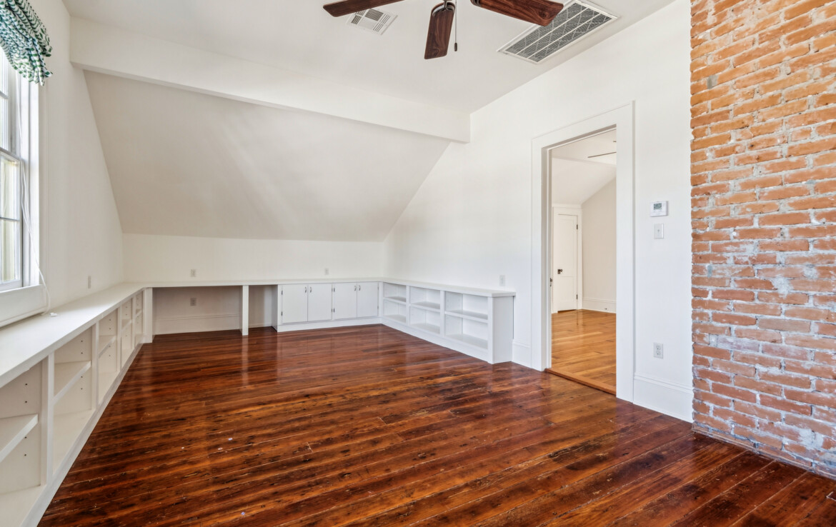 bedroom built in storage
