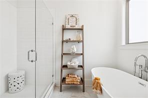 full bathroom, shower, tub